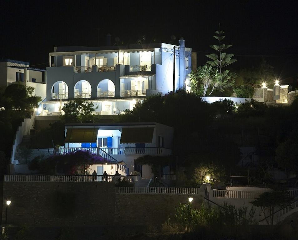 Villa 9 Muses Vári Exterior photo